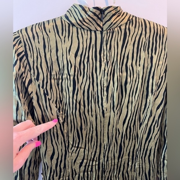 Petersyn Zuma Maxi Dress - Picture 9 of 16